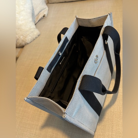 Lululemon Canvas Two Tone Tote 10L - Picture 5 of 10